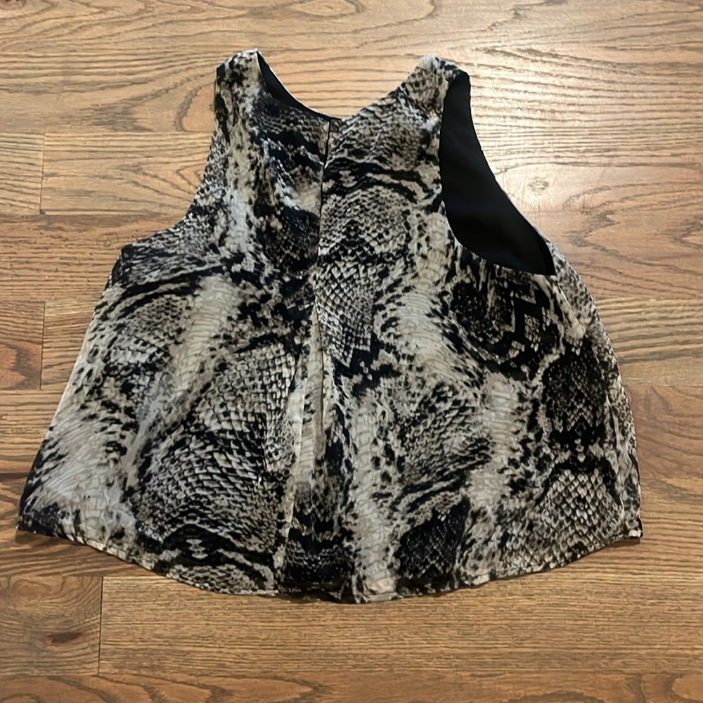 Python Print Cropped Tank XS EUC - Picture 3 of 6